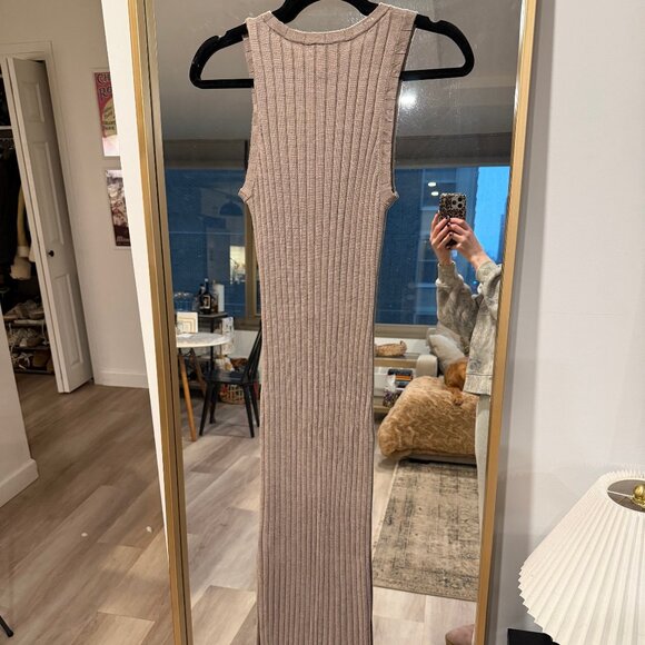 H&M Ribbed Midi Dress - Picture 4 of 5